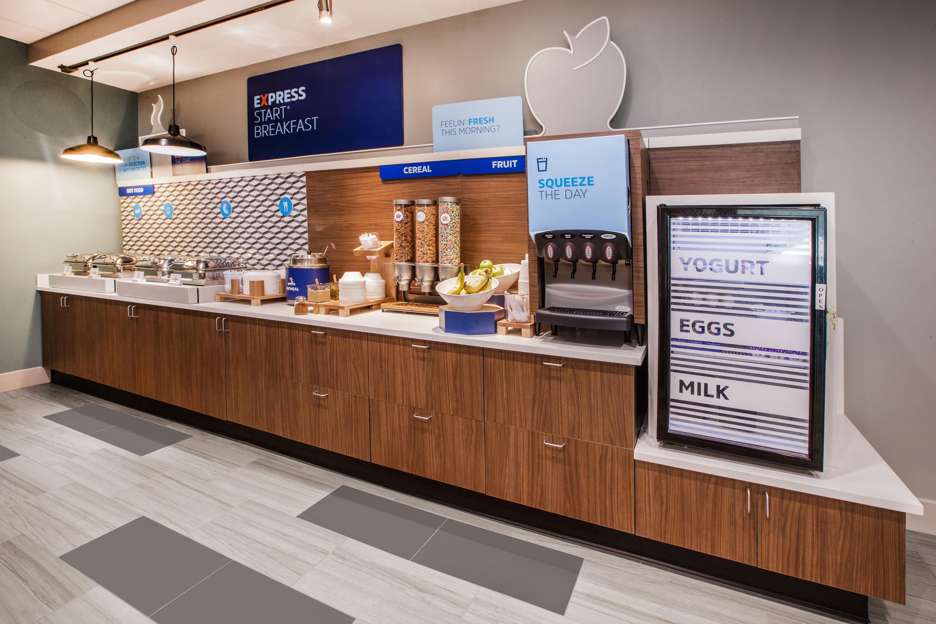 Holiday Inn Express Richfield By Ihg Bagian luar foto
