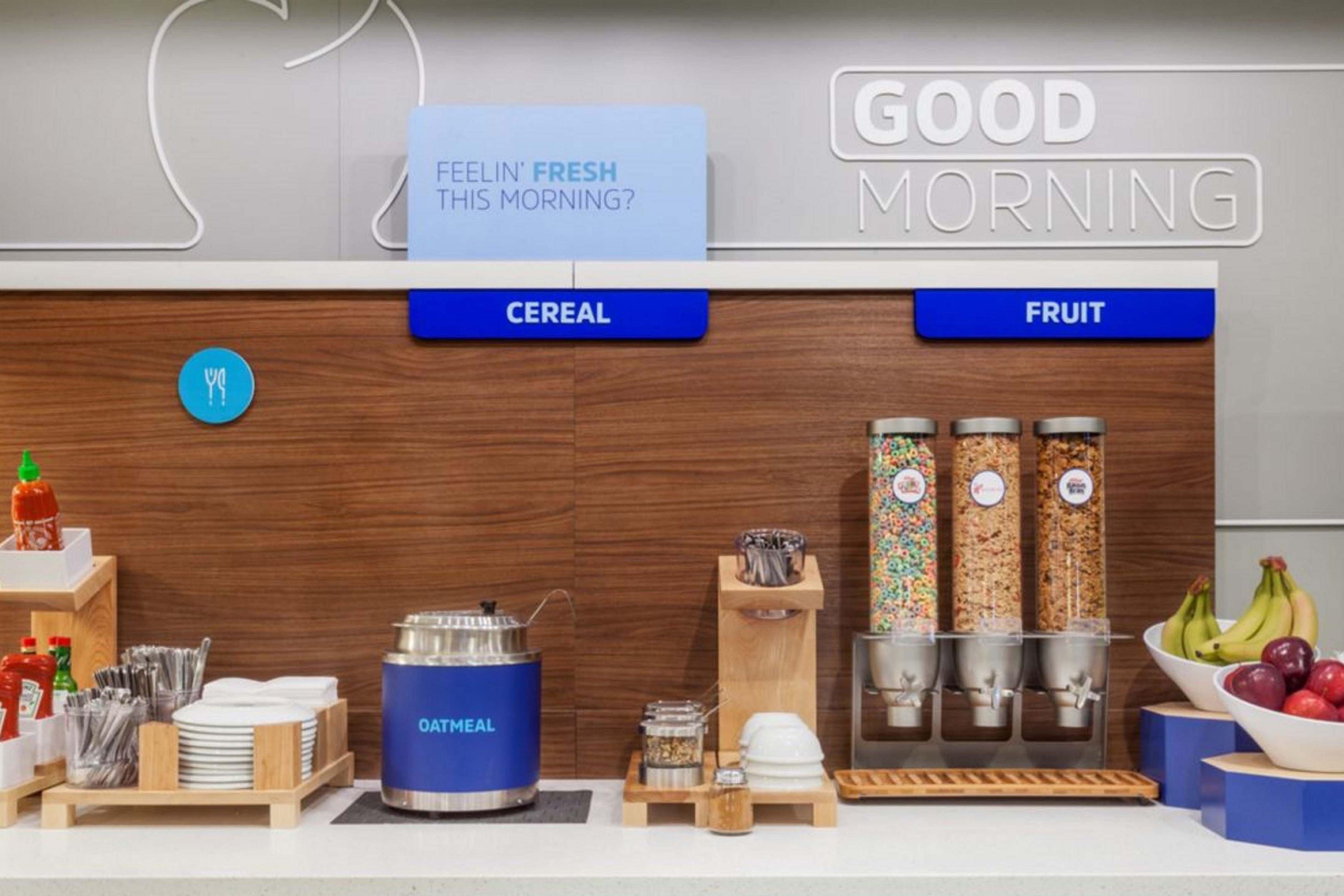 Holiday Inn Express Richfield By Ihg Bagian luar foto